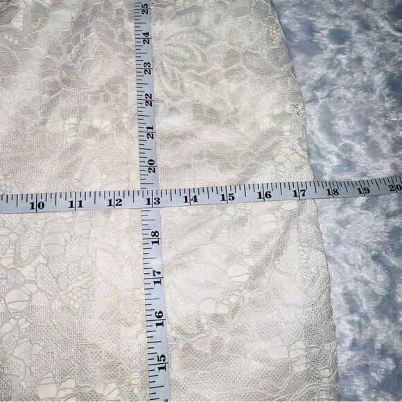 ALEXIA ADMOR IVORY LACE  DELORA DRESS Size 2 - Picture 15 of 15